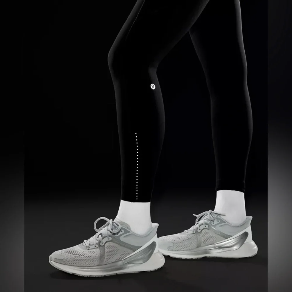 Lululemon Fast and Free Reflective High-Rise Tight 24" Asia Fit - Picture 5 of 5